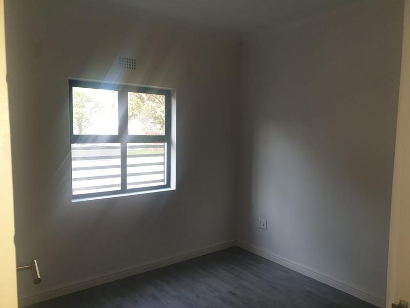 To Let 2 Bedroom Property for Rent in Wetton Western Cape
